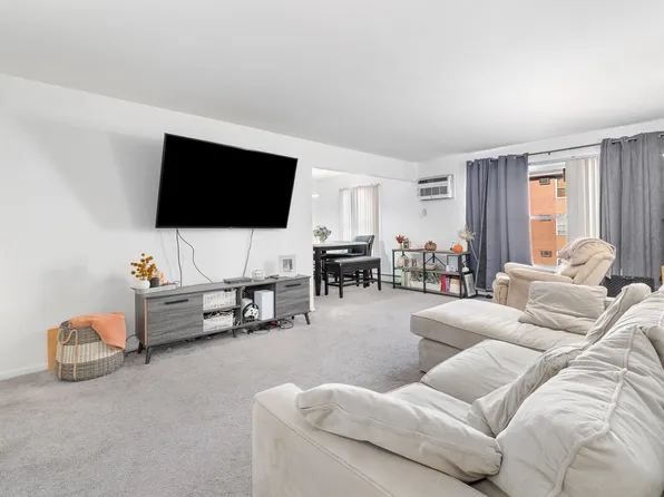 5 Riverview Court image 9 of 20