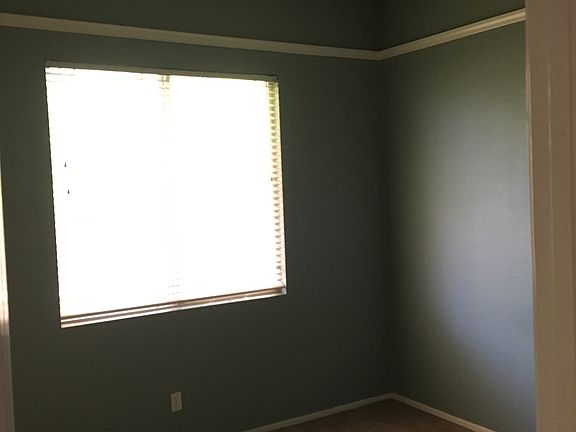 3rd image of 947 W Redwood Dr
