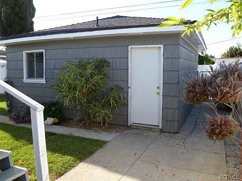 3rd image of 1437 W Anaheim St