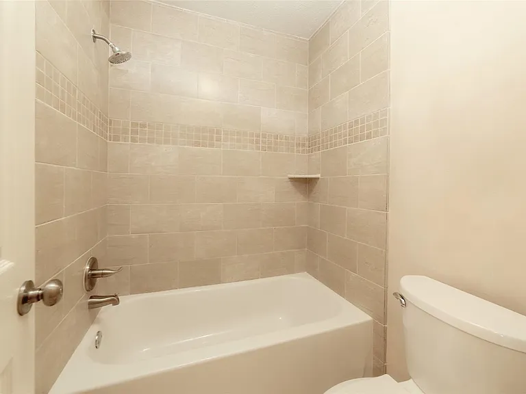 1727 Park Forest Dr — Photo 25