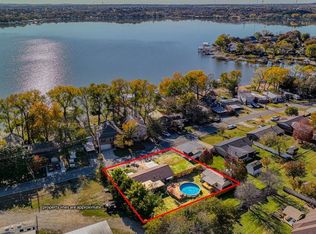 1602 E Lake Dr, Weatherford, TX 76087