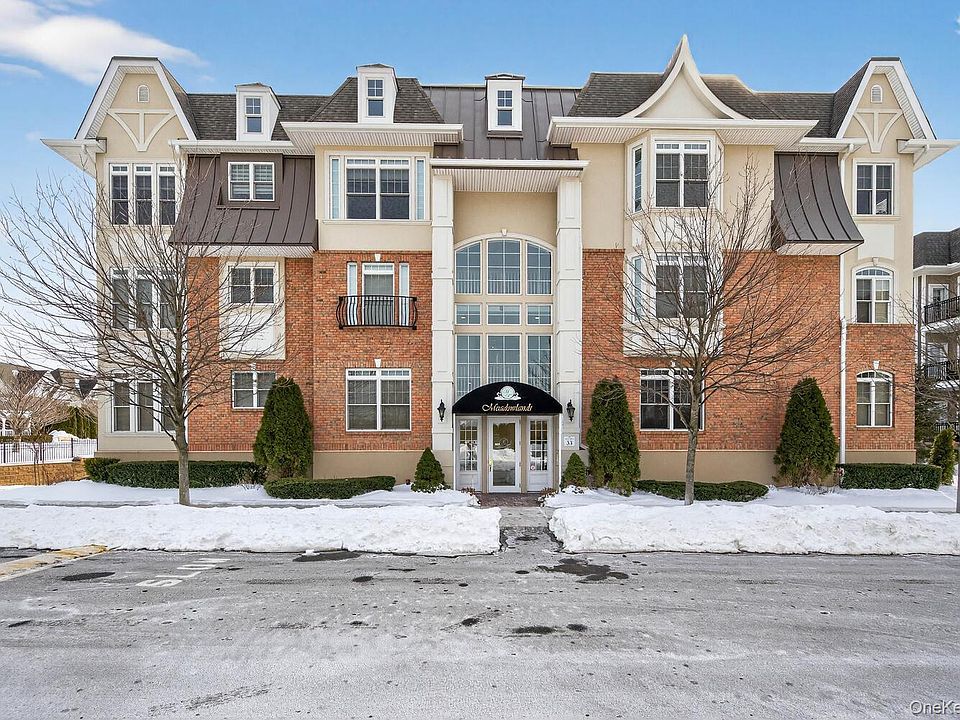 1st image of 366 Roosevelt Way