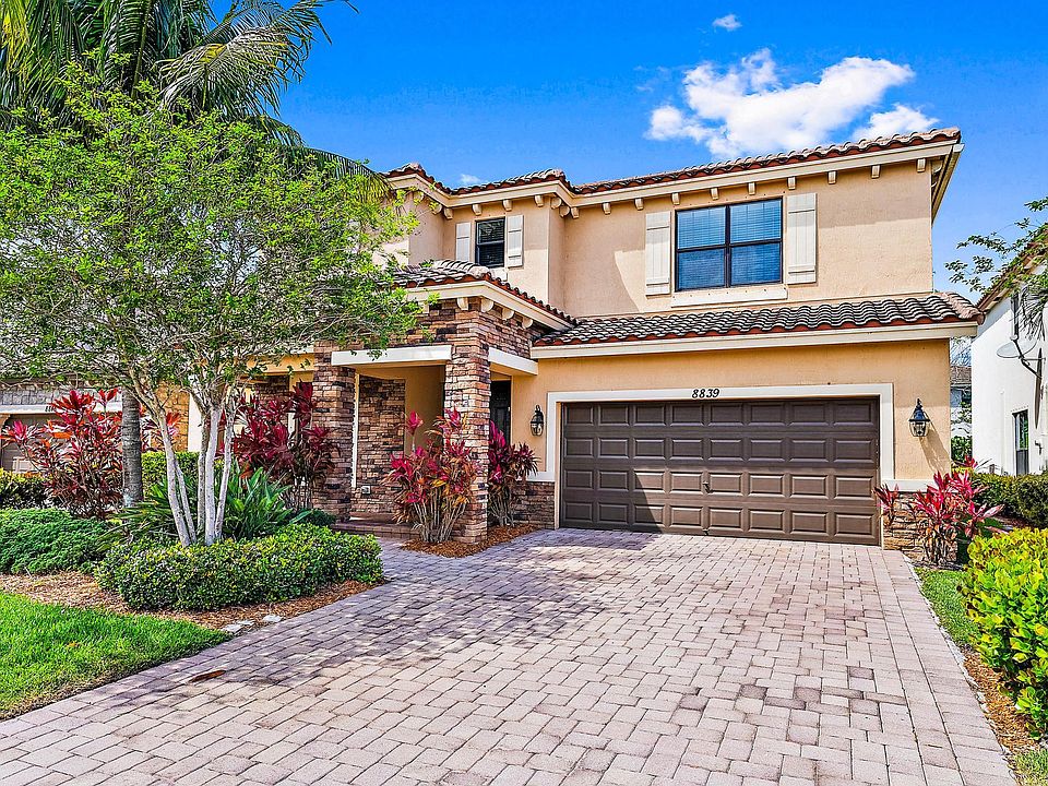 1st image of 8839 Willow Cove Lane