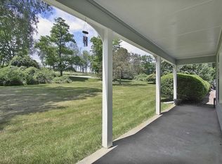 6 Daheim Rd, Millbrook, NY 12545