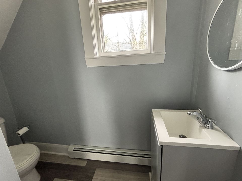 2nd image of 52 Elm St #1