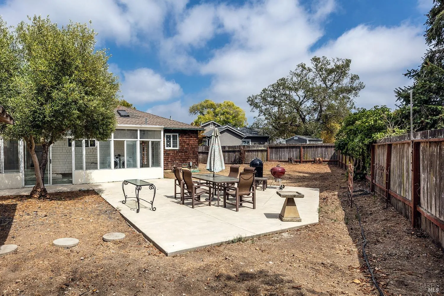 42 Ryan Avenue photo 1