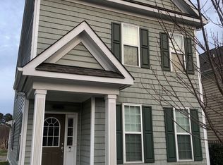 8238 Lee Hall Ave, Suffolk, VA 23435