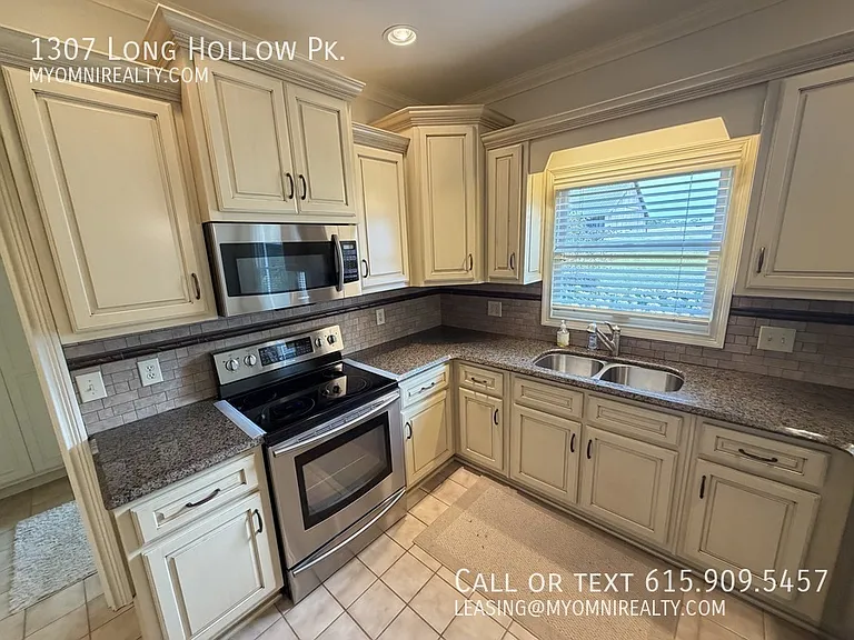 1307 Long Hollow Pike — Photo 29