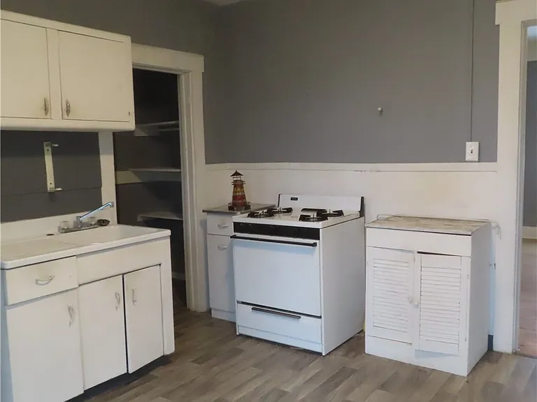 540 Teall Ave — Photo 13