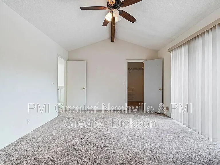 717 Barlin Ct — Photo 17