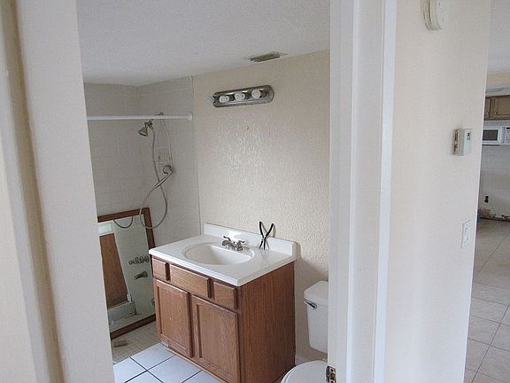 3rd image of 3529 Rock Royal Dr