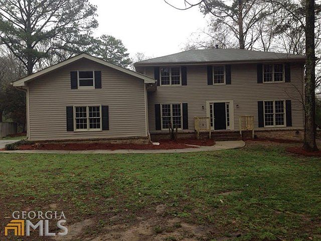 1st image of 2310 Fieldstone Dr SE