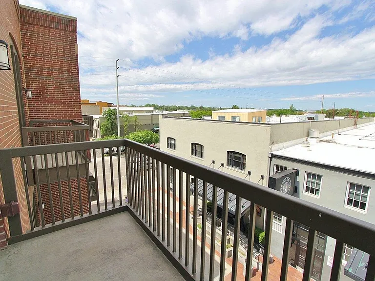 419 S 8th St #303 — Photo 20