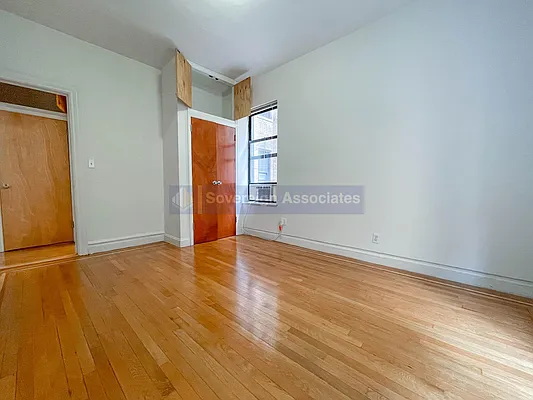 Rented by Sovereign Associates | media 10