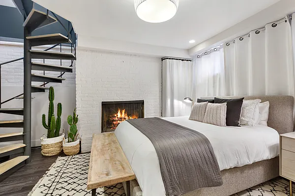 Sold by Compass | media 6