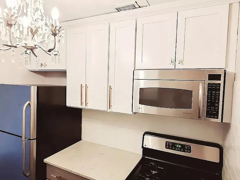 20 West St #21M — Photo 1