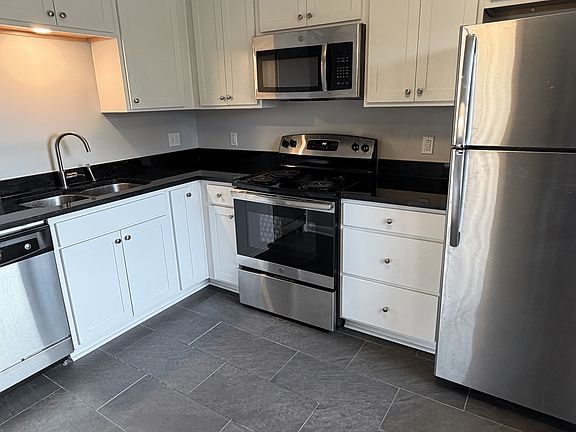 3rd image of 2005 Capers Ave #12