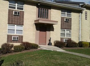 798 Brookridge Dr APT 20, Valley Cottage, NY 10989