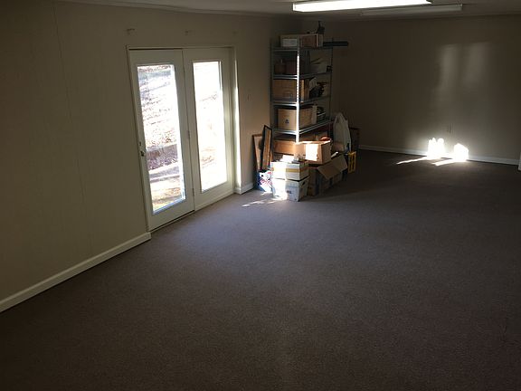 3rd image of 276 Eastern Shores Dr