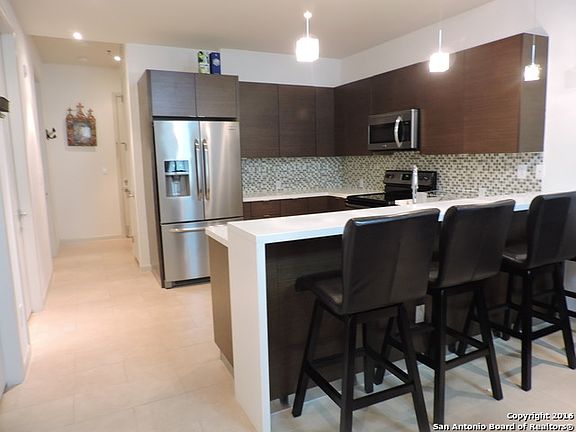 3rd image of 17902 La Cantera Pkwy Unit 105