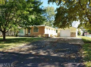 501 N Grove St, Colfax, IL 61728