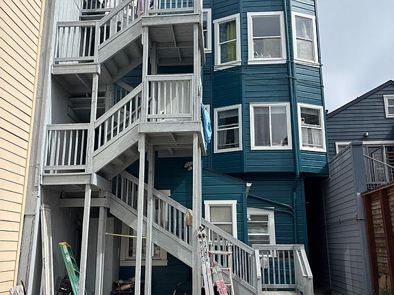 4th image of 2437-2441 24th St