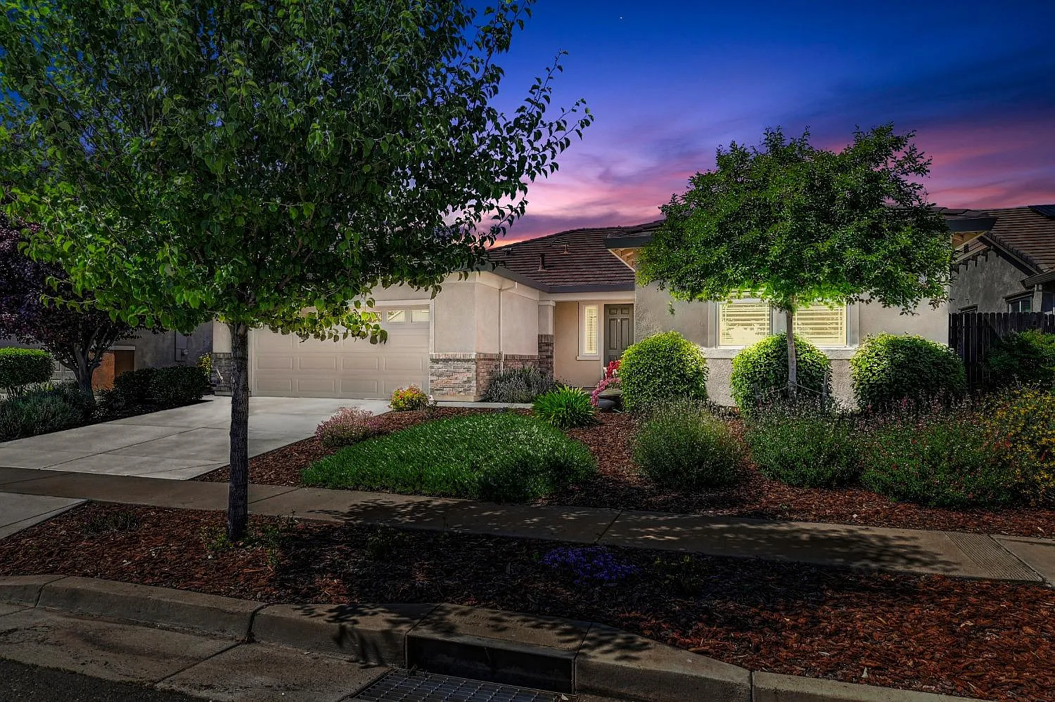 4226 Borderlands Dr photo 1