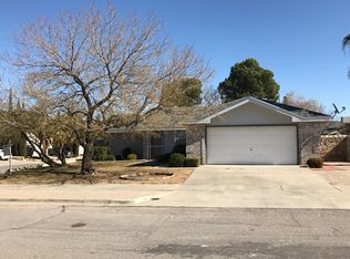 180 Lago De Oro Dr, Horizon City, TX 79928