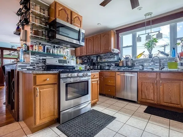 338 Riverside Ave, Medford, MA
