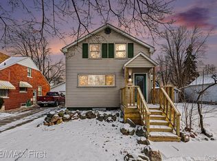 252 N William St, Marine City, MI 48039