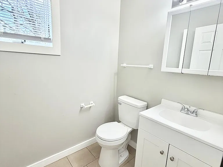 425 Huntington St #11 — Photo 3