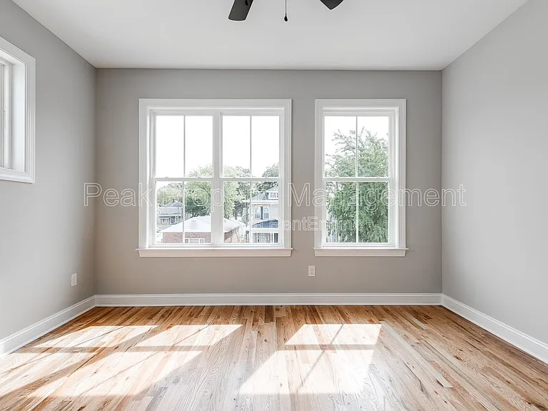 3204 Delaware Ave — Photo 21
