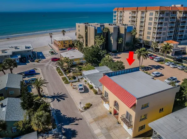 115 177th Ave W #B, Redington Shores, FL 33708