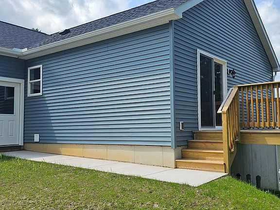 4th image of 161 Timberwood Trl