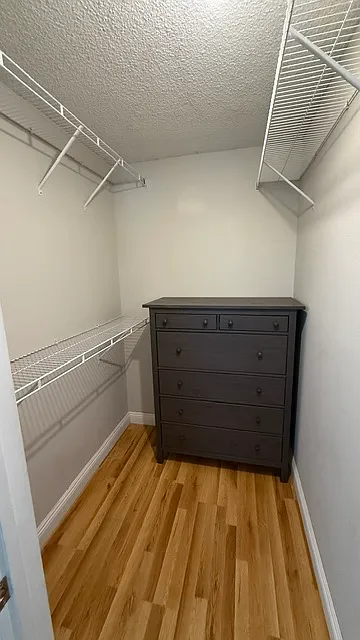 5 bed, 2590 sqft, $1,100 — Photo 4