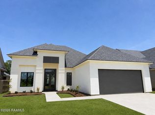 109 Fountain Meadow Dr, Broussard, LA 70518