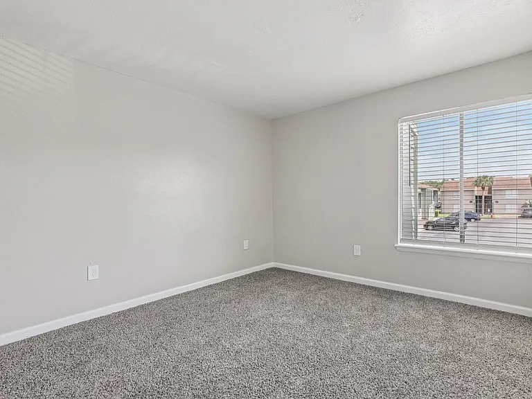 Winford Place Apartments — Photo 70