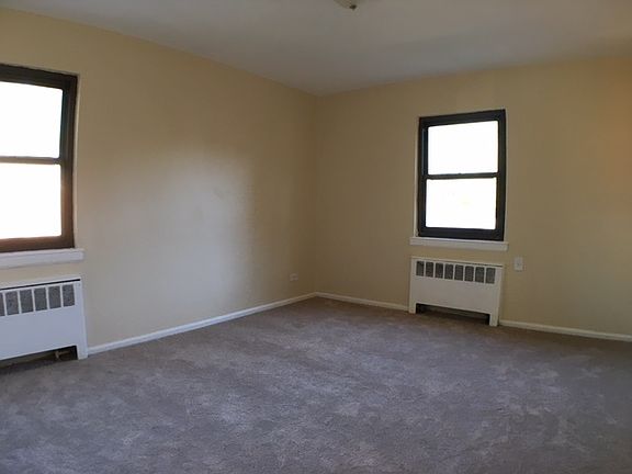 5th image of 22062 75th Ave