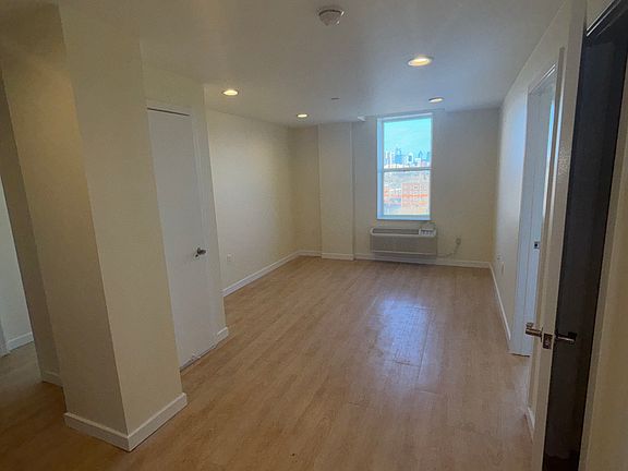 5th image of 249 S 49th St #606
