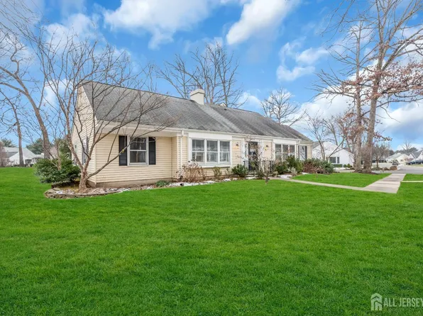 681B Yarborough Way, Monroe Township, NJ 08831