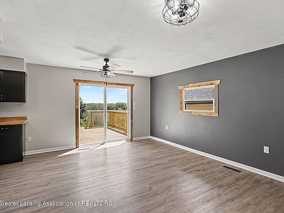 5th image of 12579 Onondaga Rd