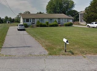 44 Camara Dr, Portsmouth, RI 02871