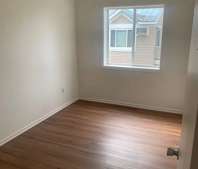 1430 Case Ave E #1 — Photo 32
