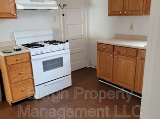 213 6th Ave #1, Carnegie, PA