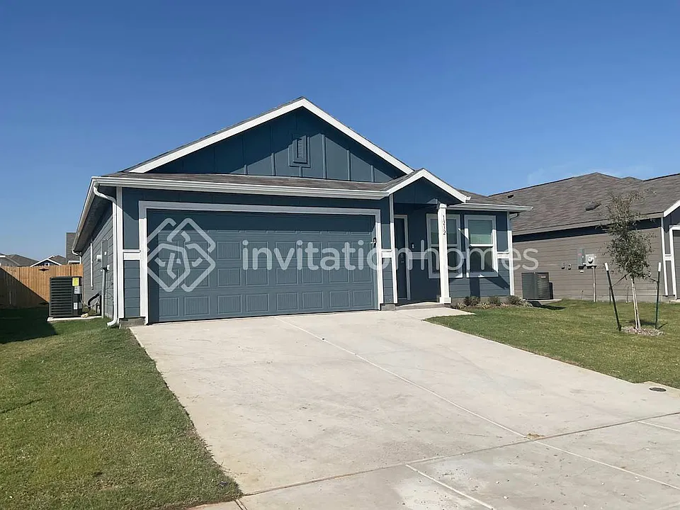 1232 Tufted Dr