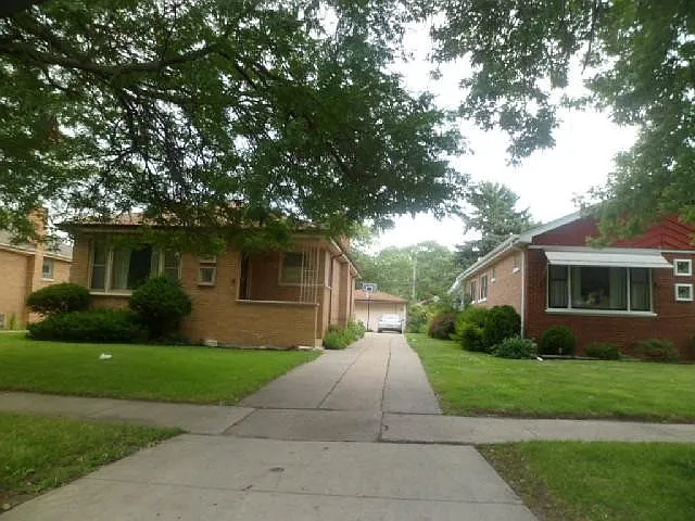 15615 Ingleside Ave photo 1