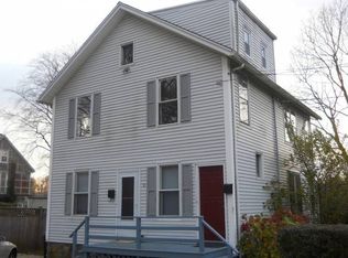 4 Webster Ct, Newport, RI 02840