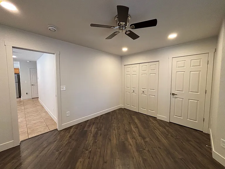 696 N 600 W #B — Photo 10