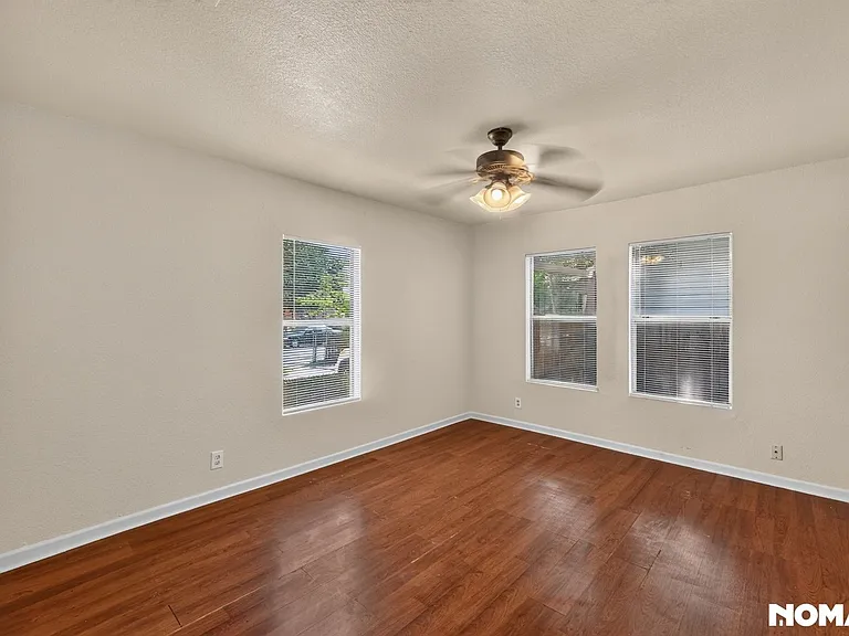 1534 Mardell St — Photo 18