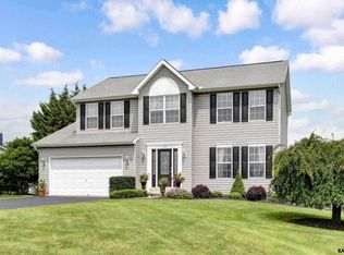 126 Yellowstone Ln, Stewartstown, PA 17363